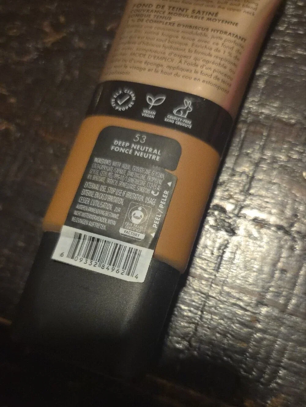 e.l.f. Soft Glam Satin Foundation - Deep Nuetral